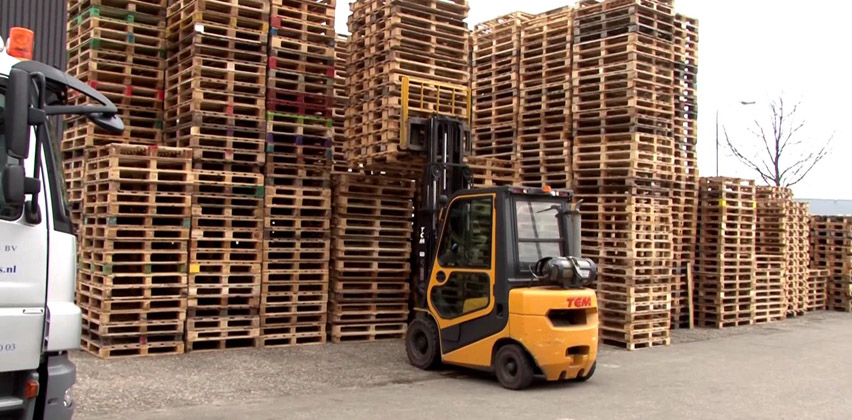 Heftruck en pallets